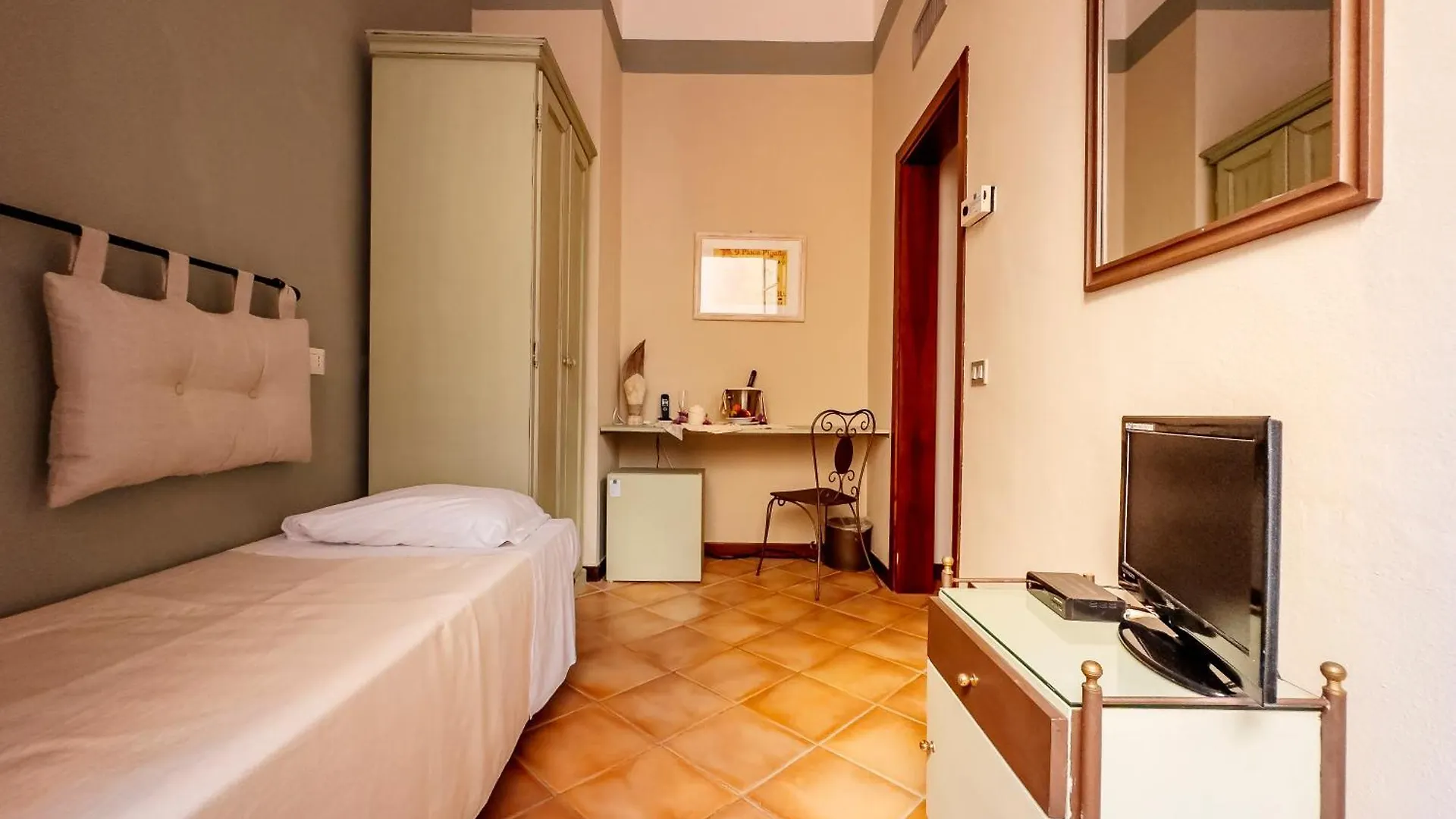Park Hotel Napoleone Portoferraio 4*,